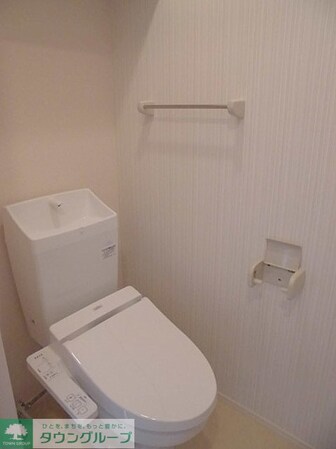 エメラルドグリーンの物件内観写真